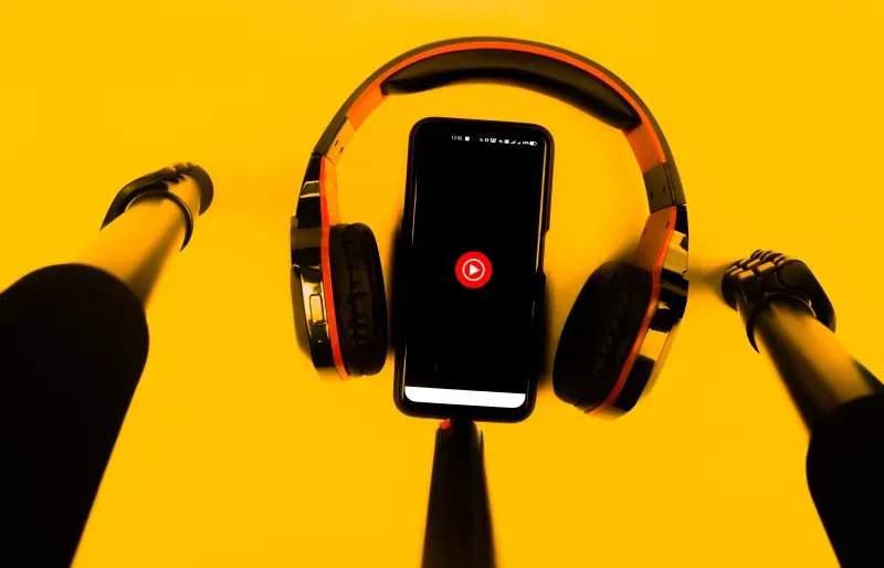 Audio mixing and voice capture